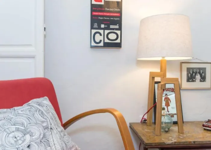 Casa Pepita: Vintage Spirit In The Old Town